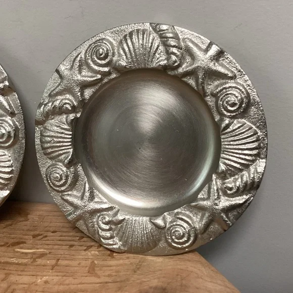 ⚫️ Pair of Sanibel Shores Pewter / Aluminum Crafted Candle Holders - Decor - Picture 3 of 16
